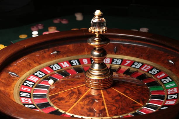 keluar sdy platform interface showing sports markets, live-dealer tables, and slot games